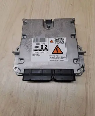 Nissan X-Trail T30 Engine control unit/module 23710EQ44A 5800295 2758002956