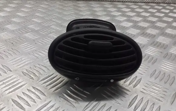Ford Focus Dashboard side air vent grill/cover trim 98AB19893KW