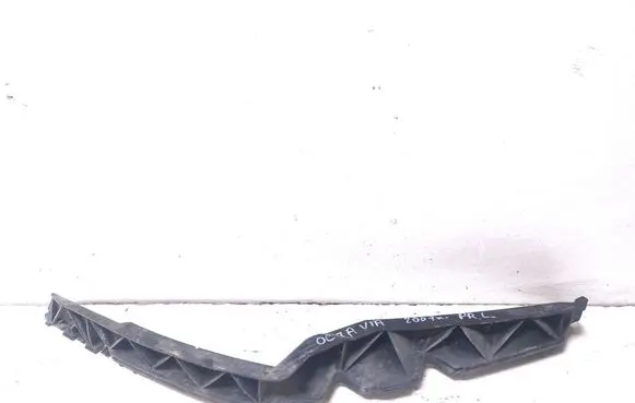Front bumper mounting bracket