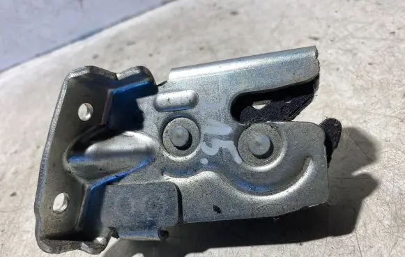 Nissan NV200 Rear door lock