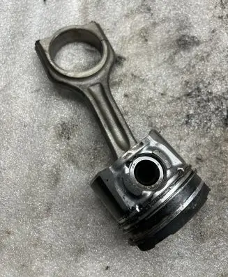 Peugeot 407 Piston 