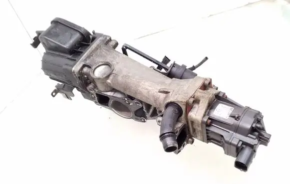 Opel Insignia A EGR valve 55566052 55577443 55566051