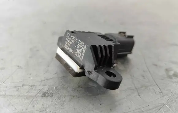 Jaguar XF Airbag deployment crash/impact sensor C2Z25486 C2Z15922