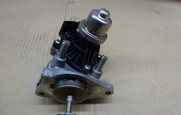 BMW 2 F45 EGR valve 8594492T