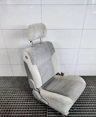 Mazda 626 Front passenger seat 