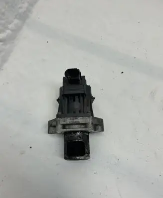 Opel Insignia A EGR valve 55566052