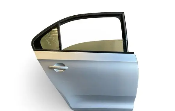 Seat Toledo IV (NH) Rear door 5JA833312