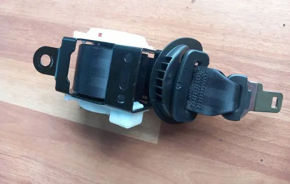 Citroen C4 II Picasso Rear seatbelt 96771410XX 502N14 13052015