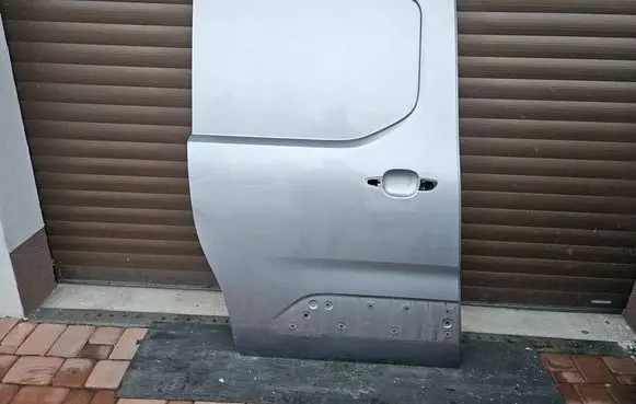 Opel Combo E Side sliding door