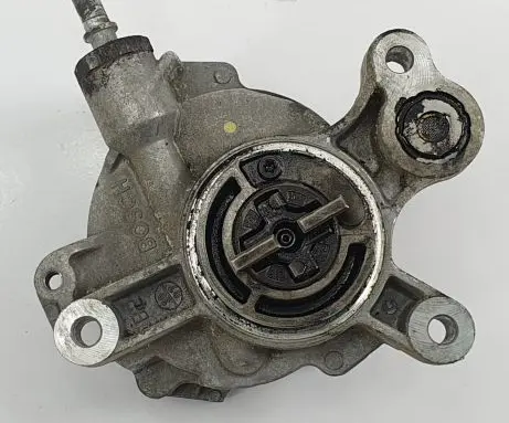 Volvo V50 Vacuum pump