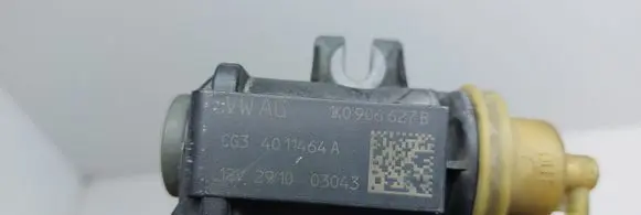 Volkswagen Touran II Turbo solenoid valve 1K0906627 1K0906627B