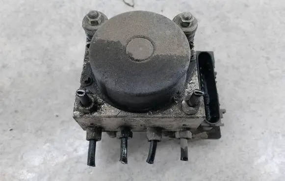 Opel Corsa D ABS Pump 13236012
