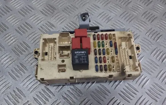 Fiat Stilo Fuse box set 46797609