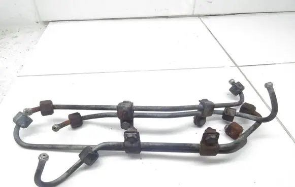 Ford Focus Fuel injector supply line/pipe 