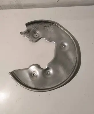 Porsche Macan (95B) Rear brake disc plate dust cover 5038427