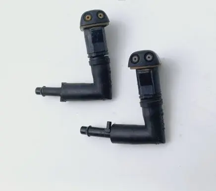 Chrysler PT Cruiser Windshield washer spray nozzle 