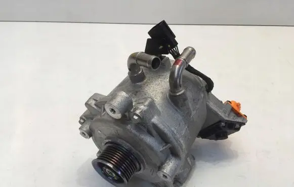 Hyundai Tucson IV NX4 Generator/alternator 373902M900