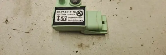 BMW 5 E60 E61 Airbag deployment crash/impact sensor 9118168