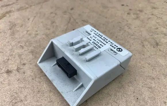 BMW X5 E53 Yaw turn rate sensor 6923209 65756923209 65758382240