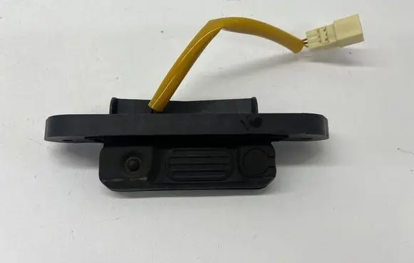 Mitsubishi Outlander IV Tailgate opening switch 5810A054