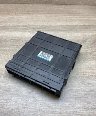 Mitsubishi Eclipse Engine control unit/module ECU MD367859 E2T70285