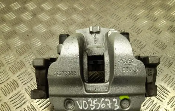 Volvo XC60 Front brake caliper 32373383