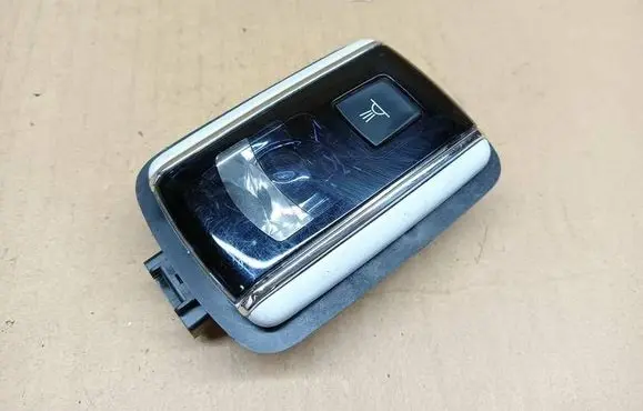 Peugeot 508 Front seat light 96884874XT 74XT 8848