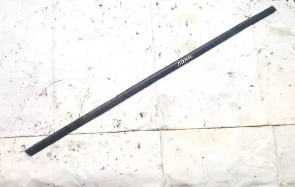Renault Megane II Rear door glass trim molding