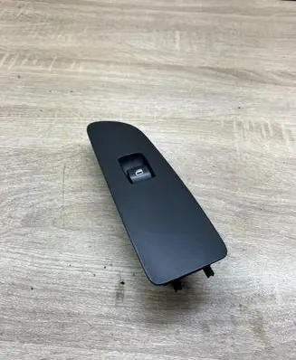 BMW 1 E81 E87 Electric window control switch 9163001