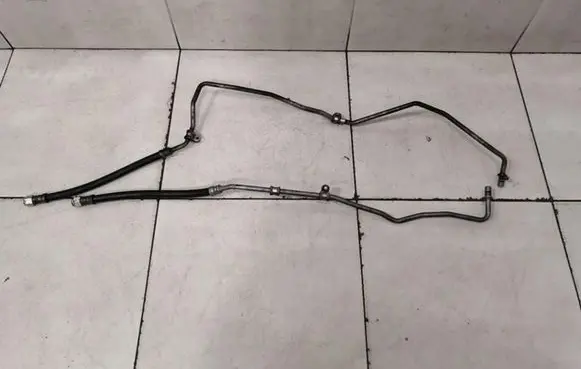 Mercedes-Benz CLS C218 X218 Gearbox oil cooler pipe/hose A6421800431
