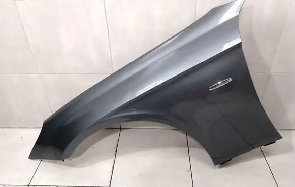 Mercedes-Benz CLS C219 Fender A2198800718
