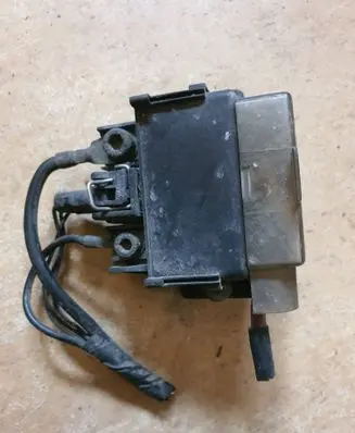Volkswagen Golf III Glow plug pre-heat relay 191911261B 899011