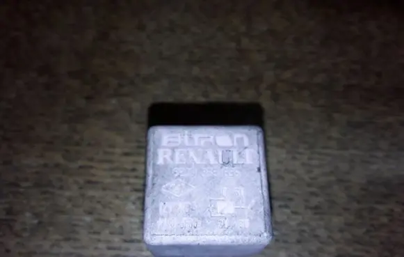 Renault Megane II Other relay 8200338695