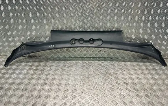 BMW X3 F25 Wiper trim 7206135