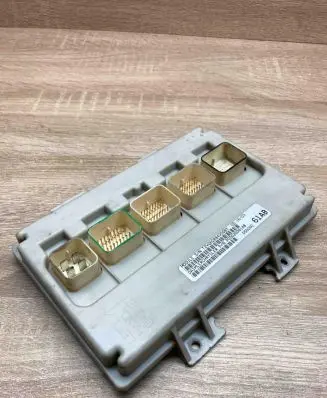 Chrysler Voyager Central body control module P05026061AB