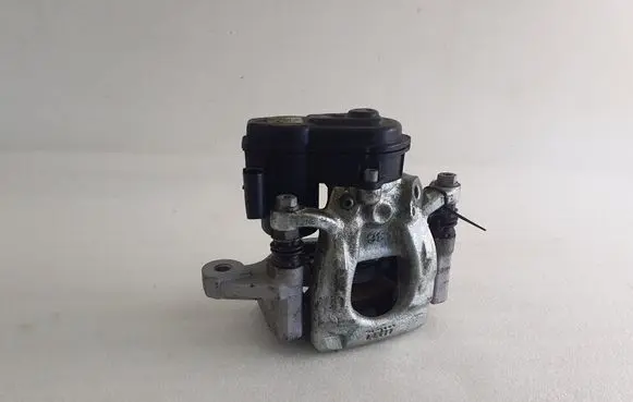 Nissan Qashqai Rear brake caliper
