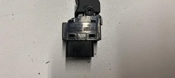 Hyundai ix20 Quarter vent window switch 935751H000