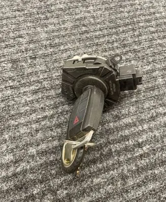 Volvo V50 Ignition lock RLPD1030185