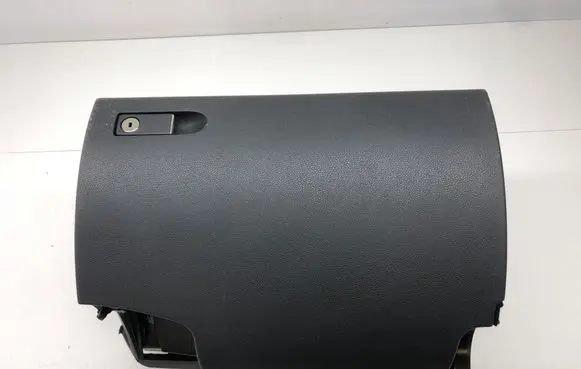 Mercedes-Benz C W204 Glove box set A2046800291