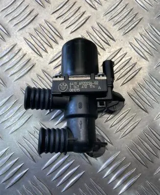 BMW 5 E60 E61 Coolant heater control valve 6920226
