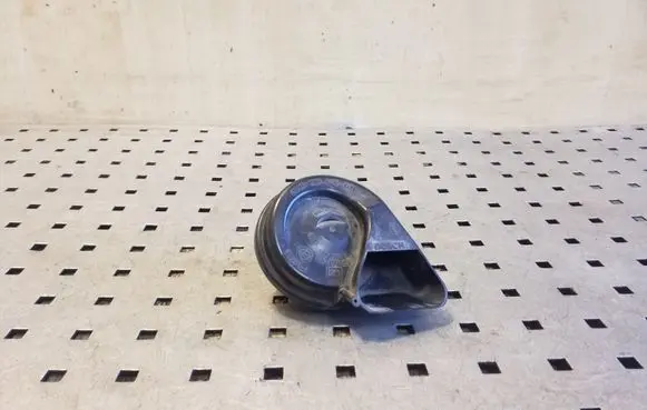 Audi Q7 4L Horn signal 4L0951221A