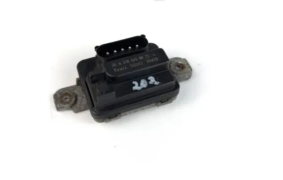 Mercedes-Benz C W202 Coolant fan relay a0165459632