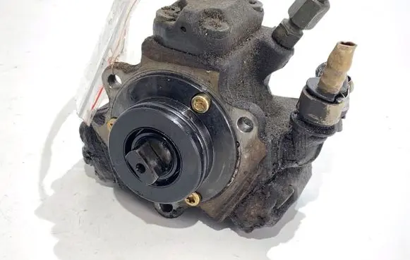 Fuel injection high pressure pump