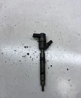 Hyundai ix35 Fuel injector 338002A800 0445110411