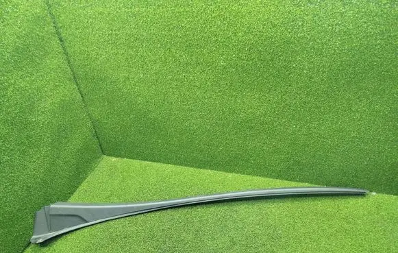 Renault Trafic III (X82) Windshield trim 104555A2 104553A2