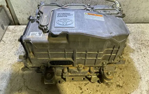 Toyota Yaris Voltage converter inverter G920052033 52033B18K070720