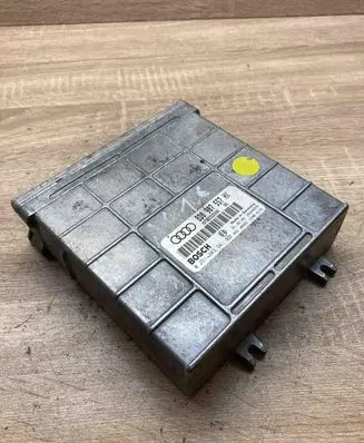 Audi A4 S4 B5 8D Engine control unit/module ECU 8D0907557HX 0261203941