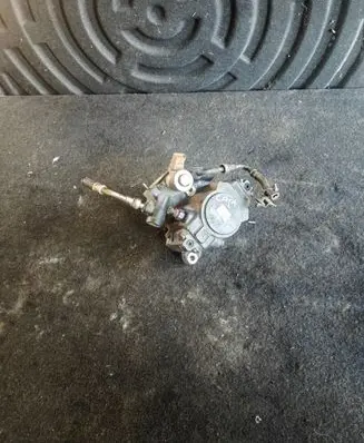 Chevrolet Captiva Fuel injection high pressure pump 25184341