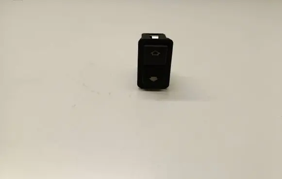 BMW 5 E39 Electric window control switch 8368974