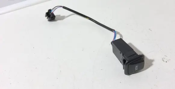Audi A6 Allroad C7 AUX in-socket connector 4G0035474